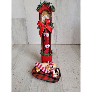 Clothtique possible dreams waiting‎ for Santa dog mouth clock accessory Xmas